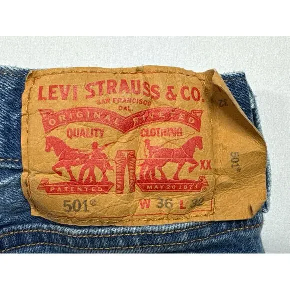 Levi's 501 Men's Straight Leg Button Fly Blue Denim Jeans - Size 36x32 (36x31.5) - Picture 4 of 7